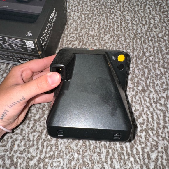 Polaroid Camera Now - Picture 4 of 6